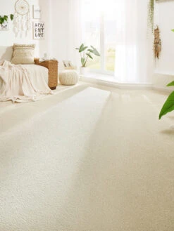 Velours-Teppichboden, Elfenbein