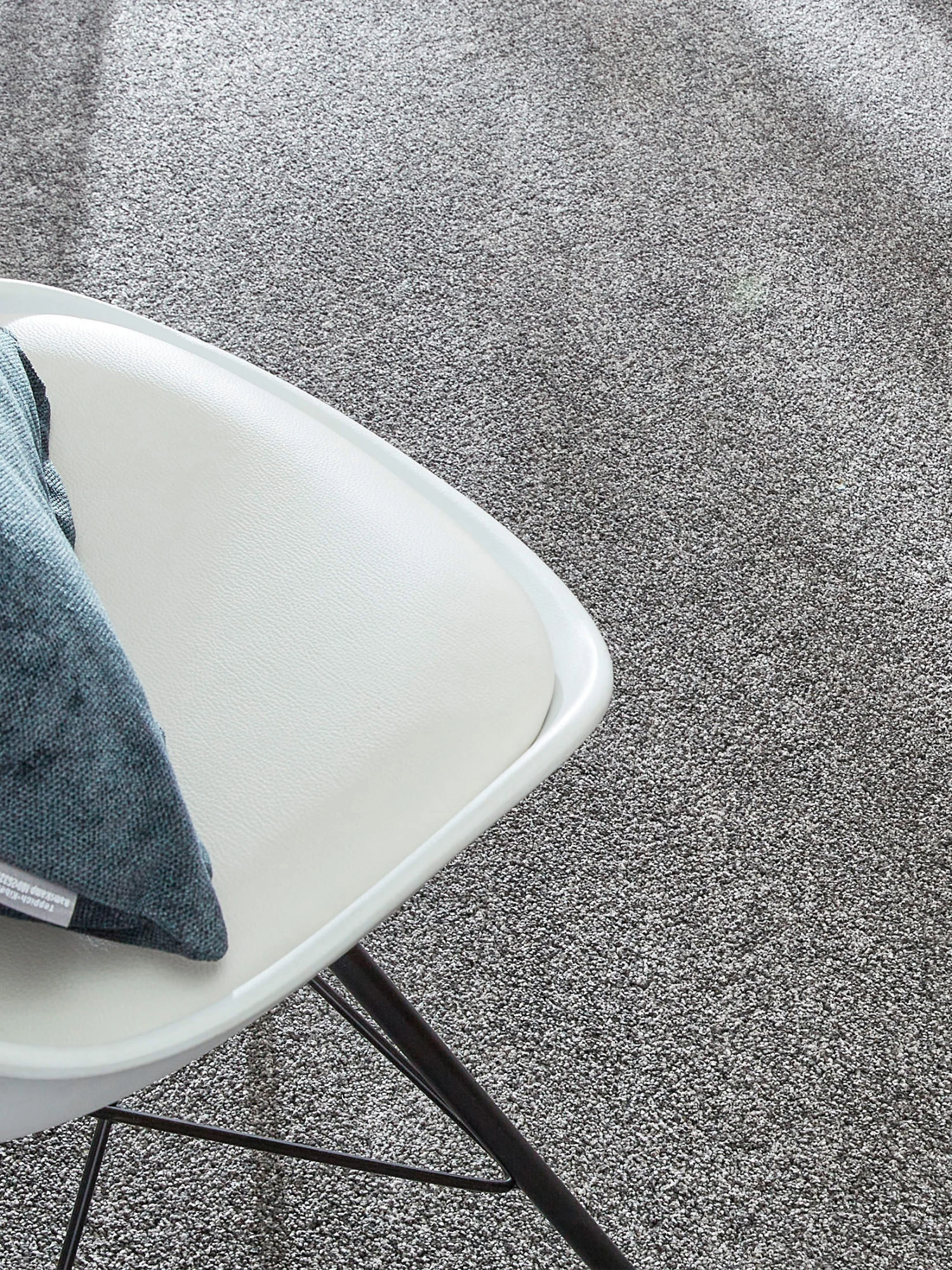 Velours-Teppichboden, Taupe 4 Velours-Teppichboden, Taupe - Image 2