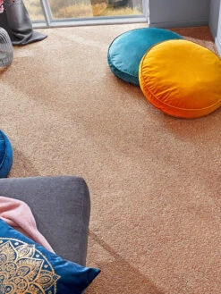 Velours-Teppichboden, Mandel